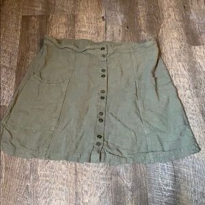 Linen Olive skirt with pockets